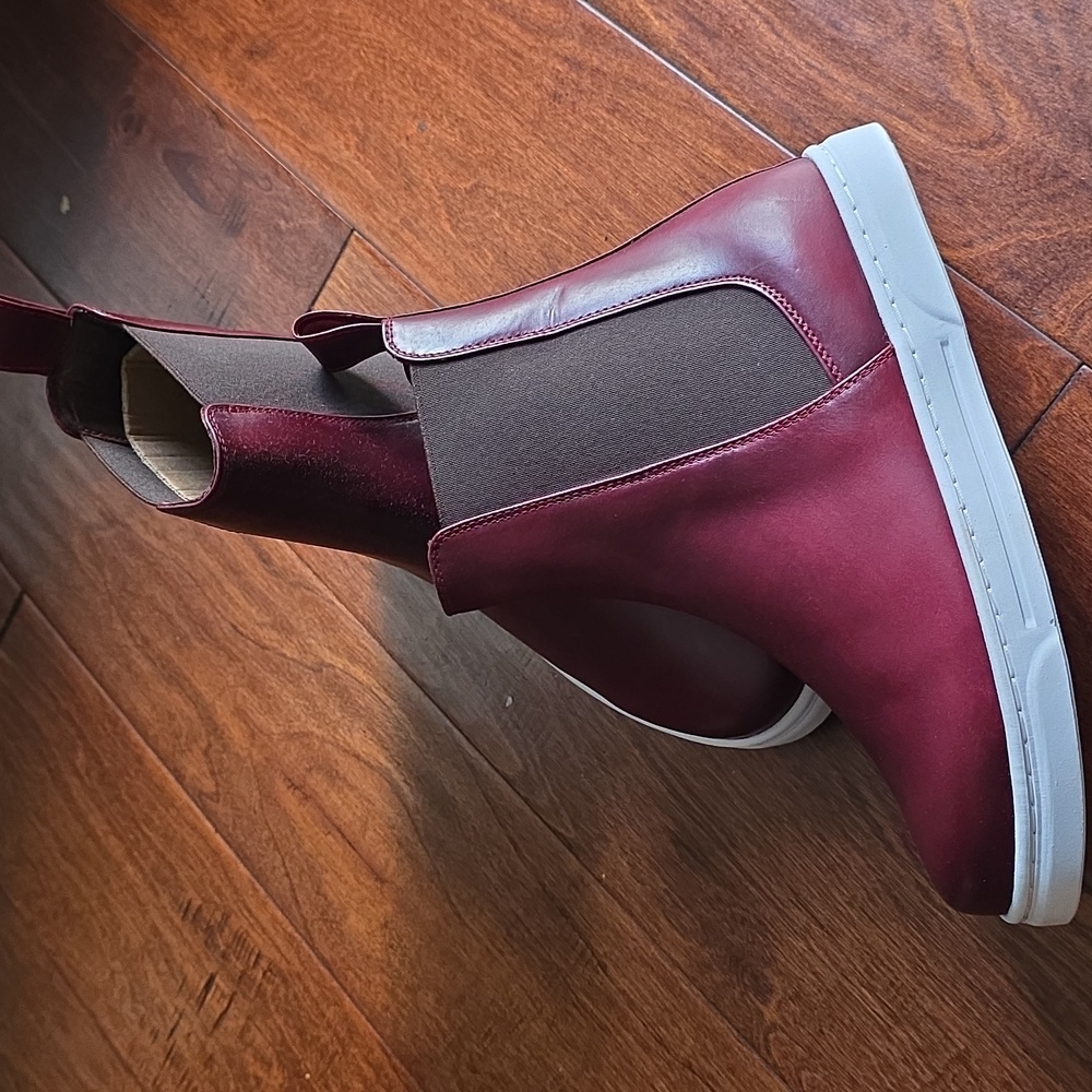 Men's Chelsea Sneaker In Wine - Picture 2 of 7